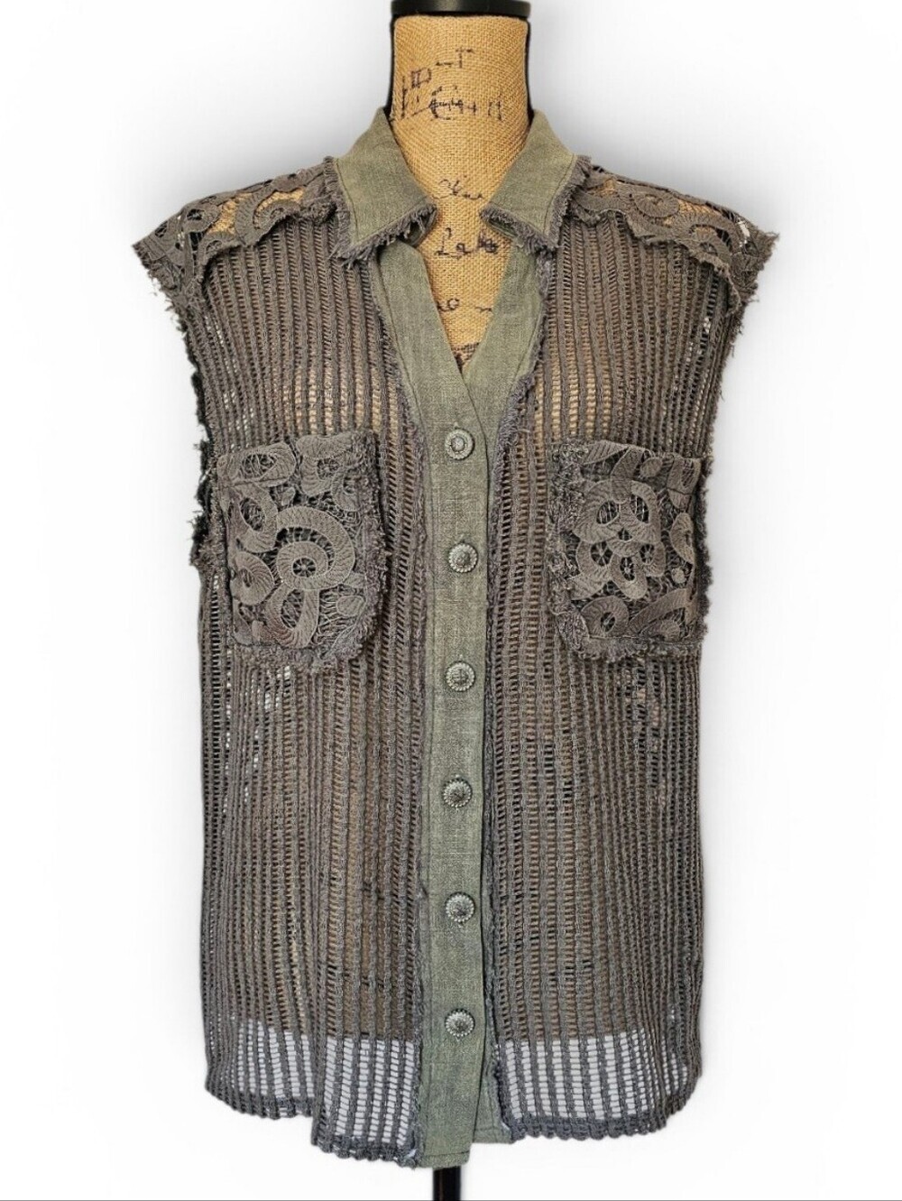 POL Olive-Gray Crochet Lace Button-Front Boho Shabby Chic Sleeveless Top, Size S